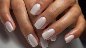 unhas elegantes curtas para o trabalho